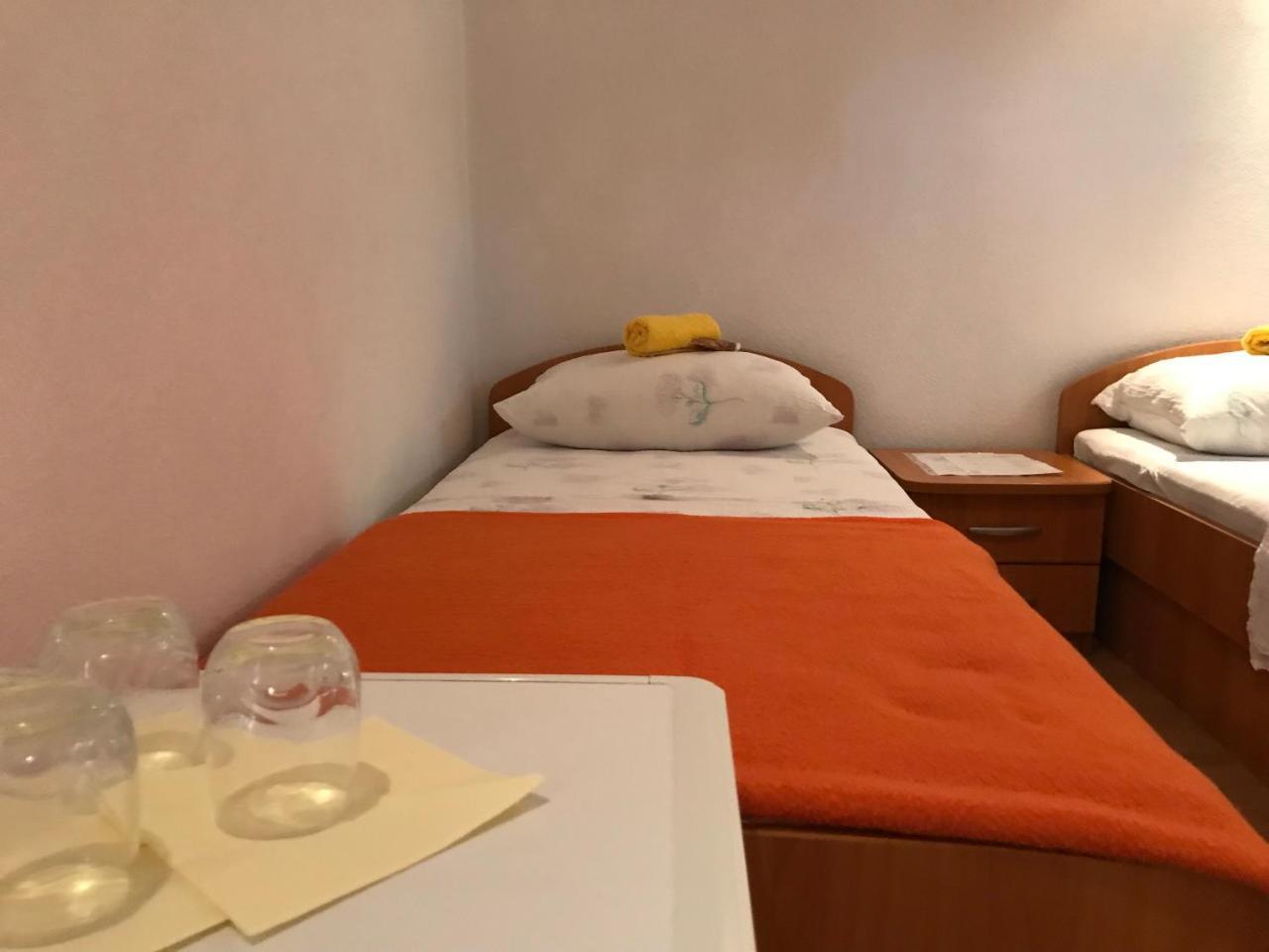 Room Ivana เนอุม ภายนอก รูปภาพ